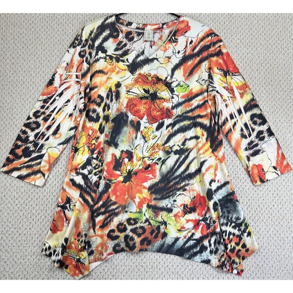 Jess Jane Tunic Womens XL Floral Tiger Leopard Microfiber Top Jeweled Tigard